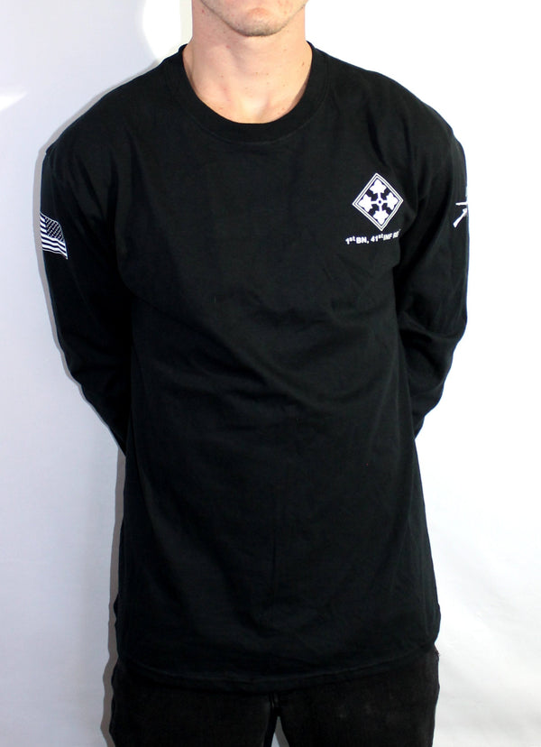 Black Long Sleeve Unisex PT Shirt. This is approved and can be worn for PT. *Free Liaison Pick-up only** NO Free Shipping***